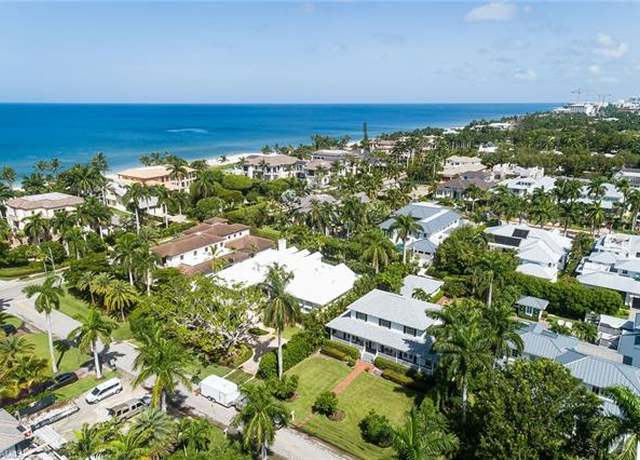 Property at 155 1st Ave S, Naples, FL 34102, 4 beds, 3.5 baths
