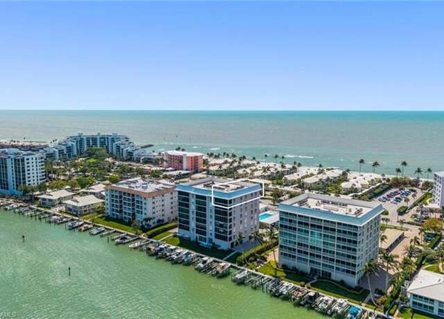 Property at 2650 Gulf Shore Blvd N #701, Naples, FL 34103, 3 beds, 2 baths