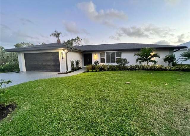 Property at 1132 Cypress Woods Dr, Naples, FL 34103, 3 beds, 2 baths