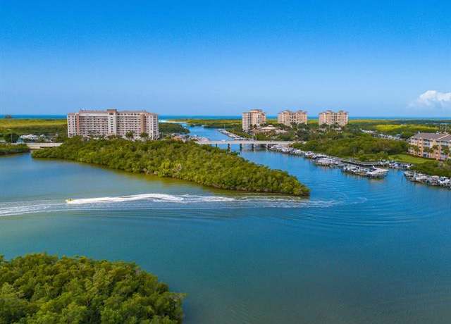 Property at 420 Cove Tower Dr #804, Naples, FL 34110, 3 beds, 2 baths