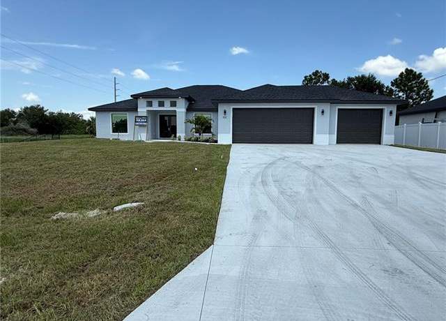 Property at 101 Sara Ave N, Lehigh Acres, FL 33971, 4 beds, 3 baths