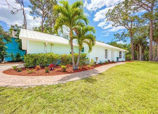 Property at 3925 Riviera Cir, Bonita Springs, FL 34134, 3 beds, 2 baths