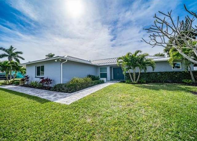 Property at 635 W Valley Dr, Bonita Springs, FL 34134, 4 beds, 3 baths