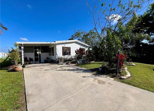 Property at 101 Lime Key Ln, Naples, FL 34114, 2 beds, 2 baths