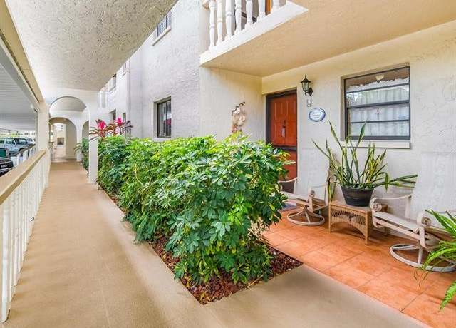 Property at 9395 Pennsylvania Ave #6, Bonita Springs, FL 34135, 3 beds, 3 baths