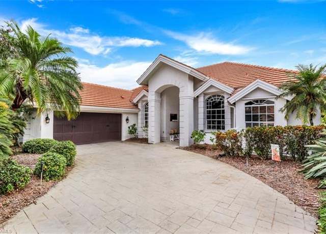 Property at 11301 Bent Pine Dr, Fort Myers, FL 33913, 4 beds, 2.5 baths