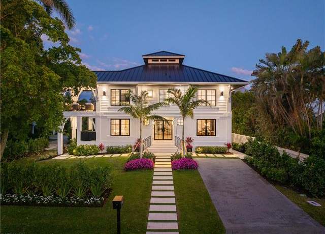 Property at 1355 4th St S, Naples, FL 34102, 4 beds, 5.5 baths