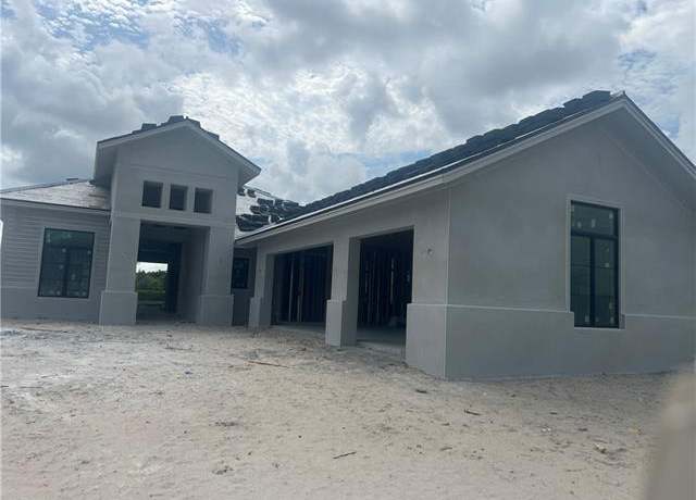 Property at 6708 Newport Rd, Naples, FL 34109, 3 beds, 3.5 baths