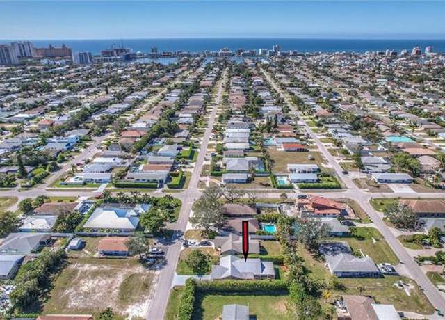 Property at 715 96th Ave N, Naples, FL 34108, 3 beds, 2 baths