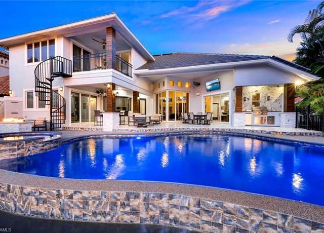 Property at 12570 Vittoria Way, Fort Myers, FL 33912, 5 beds, 5 baths