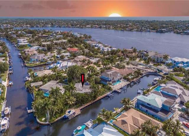 Property at 1303 Wahoo Ct, Naples, FL 34102, 2 beds, 2 baths