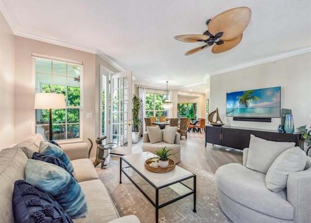 Property at 241 Colonade Cir, Naples, FL 34103, 3 beds, 3.5 baths