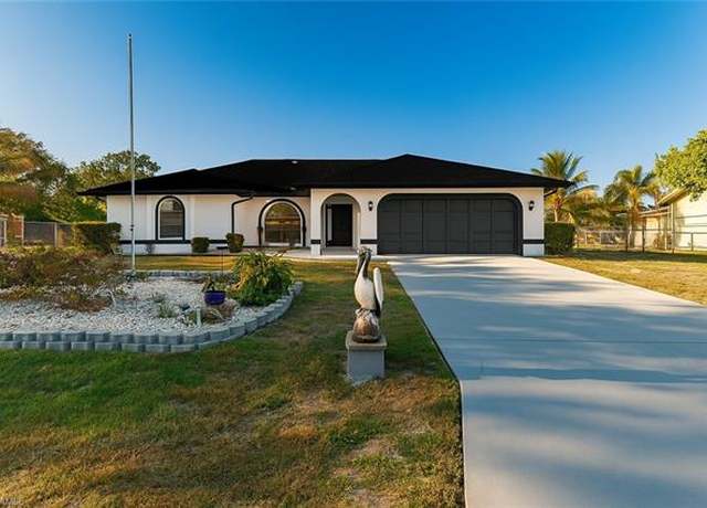 Property at 919 SE 16th St, Cape Coral, FL 33990, 3 beds, 2 baths