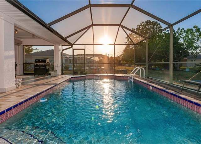 Property at 919 SE 16th St, Cape Coral, FL 33990, 3 beds, 2 baths