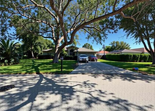 Property at 17250 Caloosa Trace Cir, Fort Myers, FL 33967, 4 beds, 2 baths