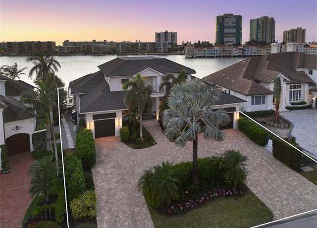 Property at 246 Mermaids Bight, Naples, FL 34103, 5 beds, 5 baths