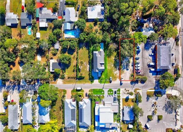 Property at 2960 Coco Ave, Naples, FL 34112