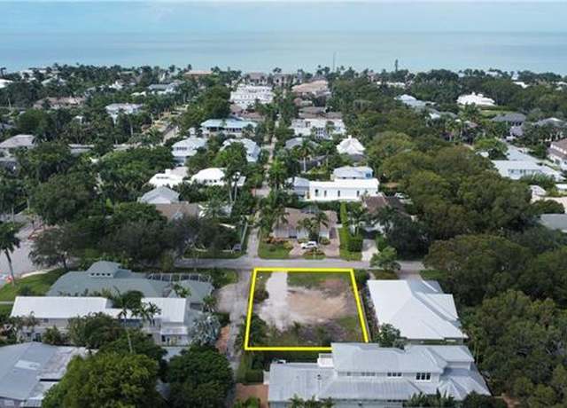 Property at 76 4th St N, Naples, FL 34102