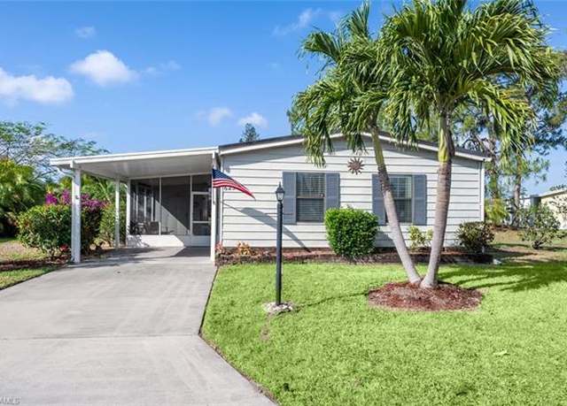 Property at 623 Charlemagne Blvd, Naples, FL 34112, 2 beds, 2 baths