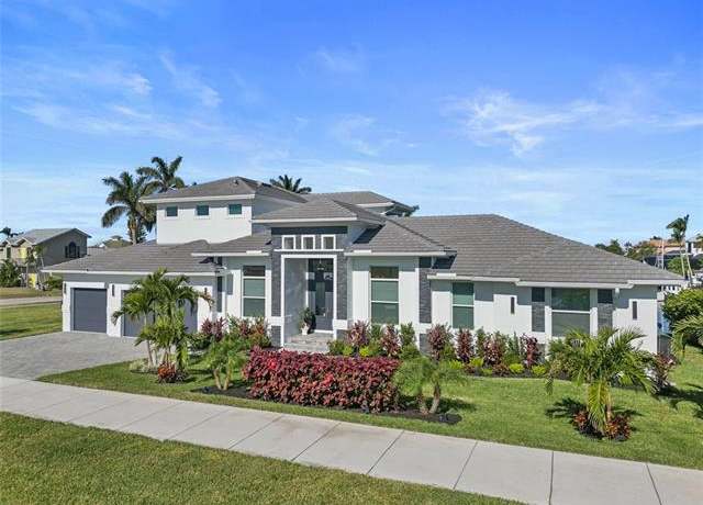 Property at 5 Covewood Ct, Marco Island, FL 34145, 4 beds, 4 baths