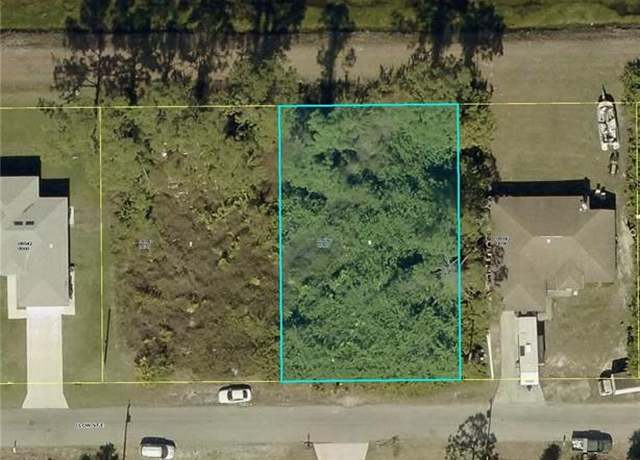 Property at 859 Clow St E, Lehigh Acres, FL 33974