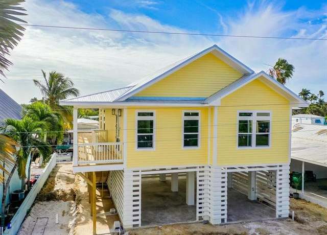Property at 542 Coconut Ave, Goodland, FL 34140, 3 beds, 2 baths