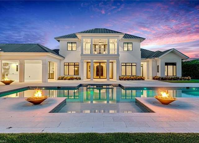 Property at 171 North St, Naples, FL 34108, 5 beds, 5 baths