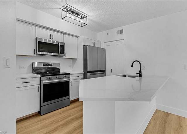 Property at 8950 Colonnades Ct E #817, Bonita Springs, FL 34135, 2 beds, 2 baths