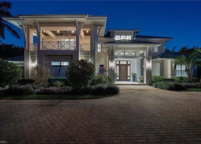 Property at 670 Mooring Line Dr, Naples, FL 34102, 4 beds, 5 baths
