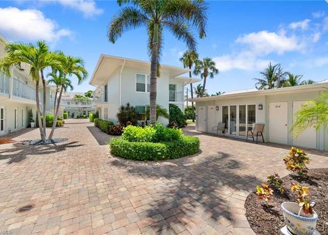 Property at 656 12th Ave S #656, Naples, FL 34102, 2 beds, 1 bath