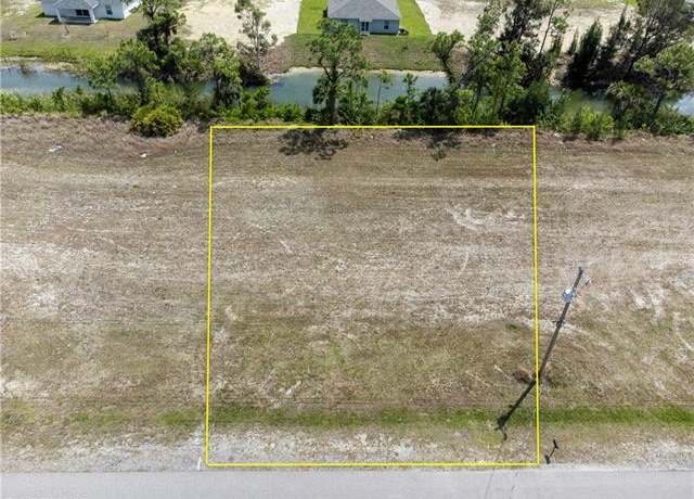 Property at 4003 NE 9th Ave, Cape Coral, FL 33909