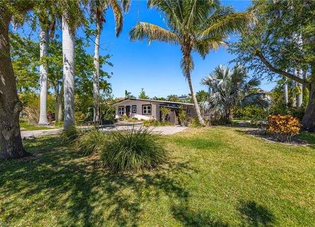 Property at 1317 Caloosa Vista Rd, Fort Myers, FL 33901, 3 beds, 2 baths