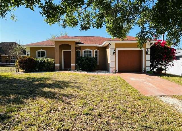 Property at 3730 41st Ave NE, Naples, FL 34120, 4 beds, 2 baths