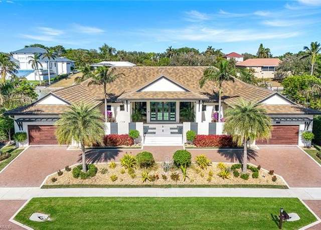Property at 1678 Mcilvaine Ct, Marco Island, FL 34145, 4 beds, 4.5 baths