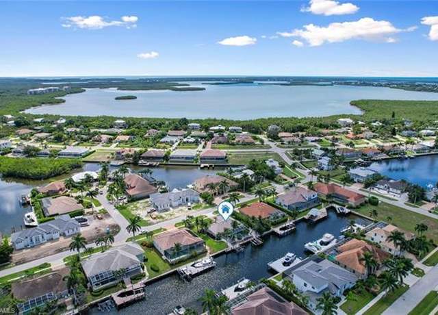 Property at 124 Starfish Ct, Marco Island, FL 34145, 3 beds, 2 baths