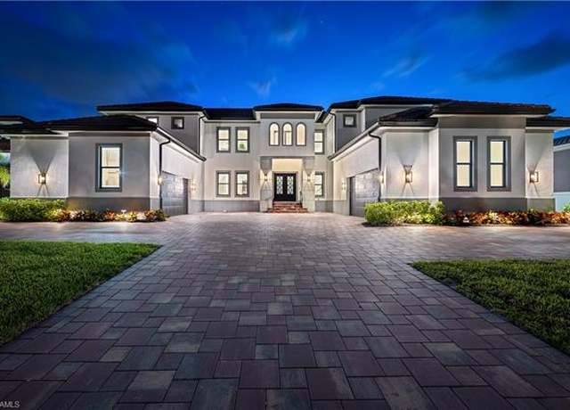 Property at 3924 W Riverside Dr, Fort Myers, FL 33901, 5 beds, 5 baths