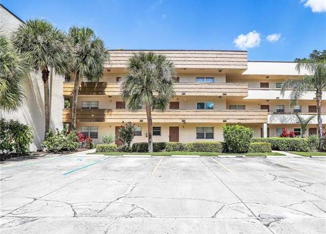 Property at 499 Forest Lakes Blvd #308, Naples, FL 34105, 2 beds, 2 baths