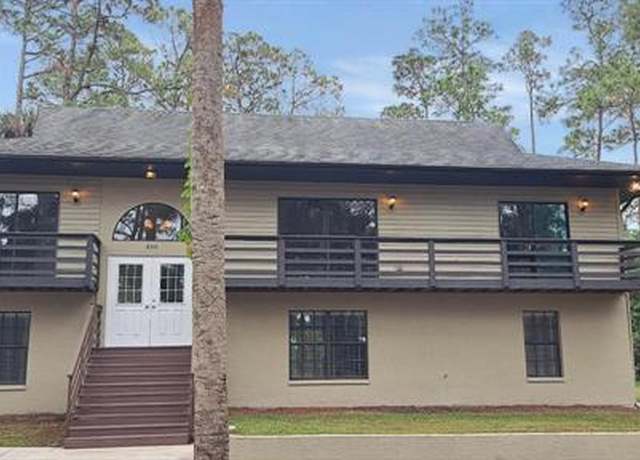 Property at 880 Wilson Blvd N, Naples, FL 34120, 6 beds, 3 baths