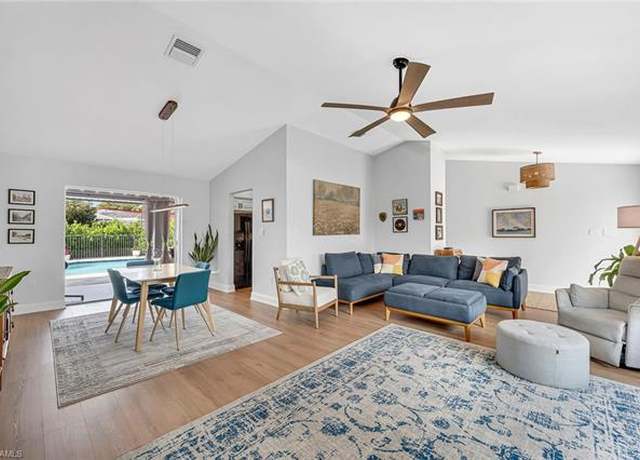 Property at 171 Palmetto Dunes Cir, Naples, FL 34113, 3 beds, 2 baths