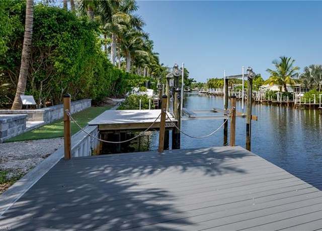Property at 13375 Snook Cir, Naples, FL 34114