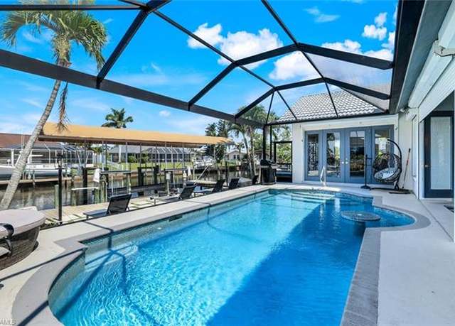 Property at 3347 SE 19th Ave, Cape Coral, FL 33904, 4 beds, 2.5 baths