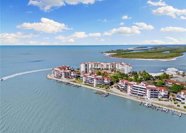 Property at 406 La Peninsula Blvd #406, Naples, FL 34113, 2 beds, 3 baths