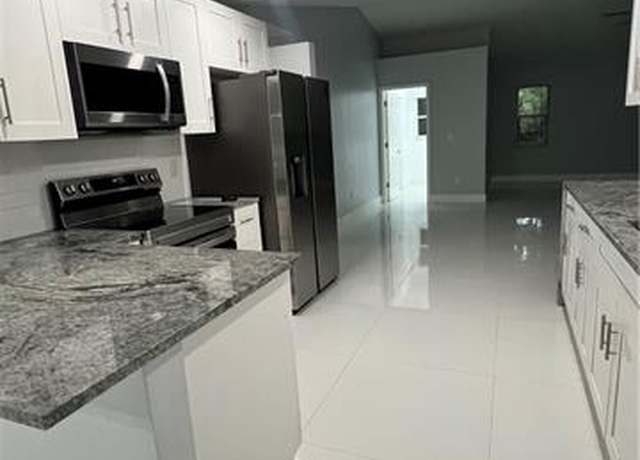 Property at 4220 Pine Ridge Rd, Naples, FL 34119, 3 beds, 2 baths