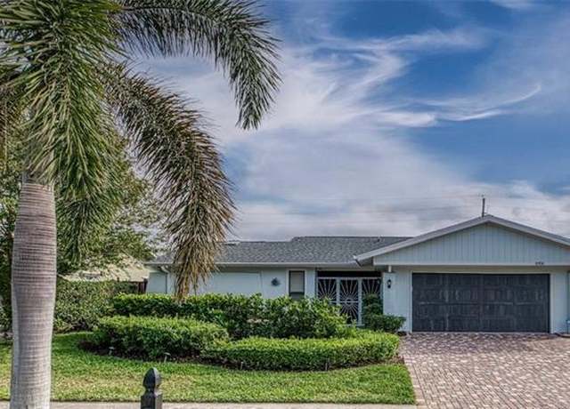 Property at 4980 Napoli Dr, Naples, FL 34103, 3 beds, 3 baths