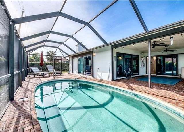 Property at 4980 Napoli Dr, Naples, FL 34103, 3 beds, 3 baths