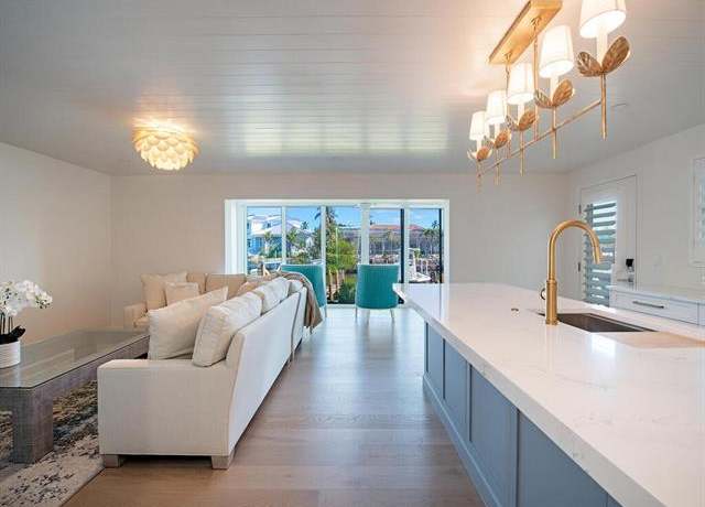 Property at 2082 Gulf Shore Blvd N #111, Naples, FL 34102, 2 beds, 2 baths