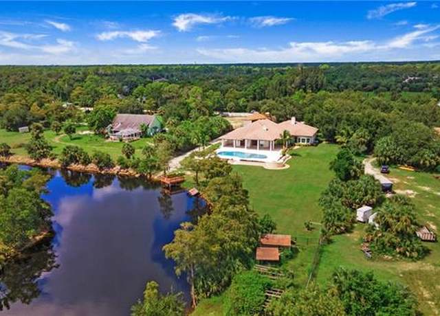 Property at 780 25th St SW, Naples, FL 34117, 6 beds, 4.5 baths