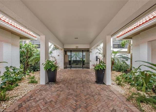 Property at 5880 Via Lugano #104, Naples, FL 34108, 3 beds, 2 baths