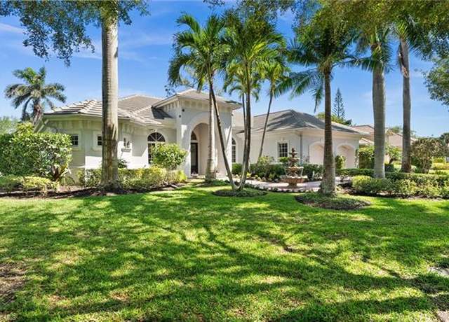 Property at 6898 Mill Run Cir, Naples, FL 34109, 3 beds, 3.5 baths