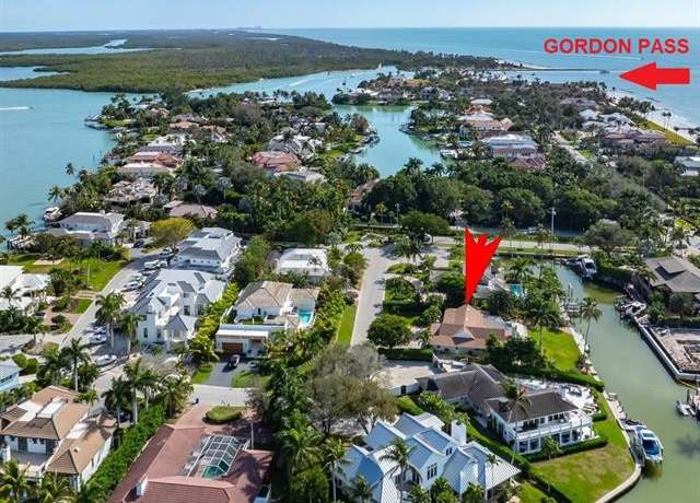 Property at 10 Sabre Ln, Naples, FL 34102, 3 beds, 3 baths